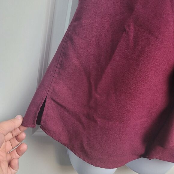 LIZ CLAIBORNE Career Petite Sleeveless Blouse - Picture 4 of 8